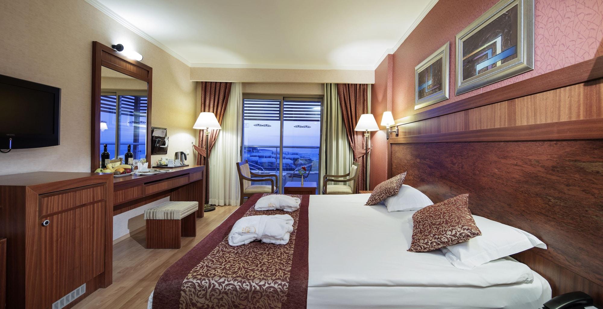 Alba Royal Hotel (Adults Only) Side Kültér fotó