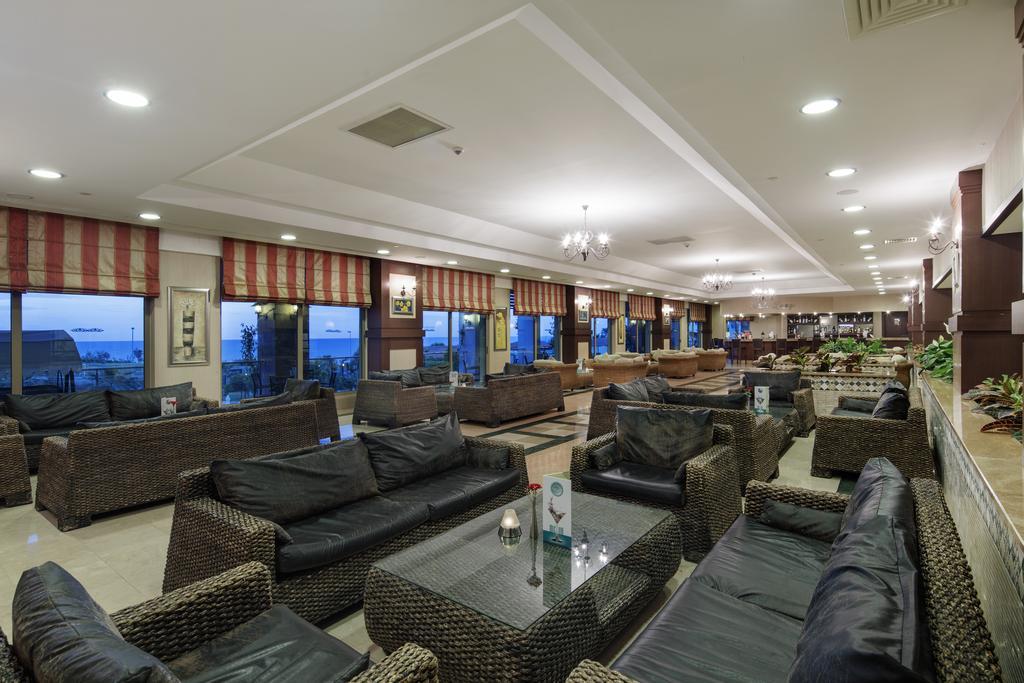 Alba Royal Hotel (Adults Only) Side Kültér fotó